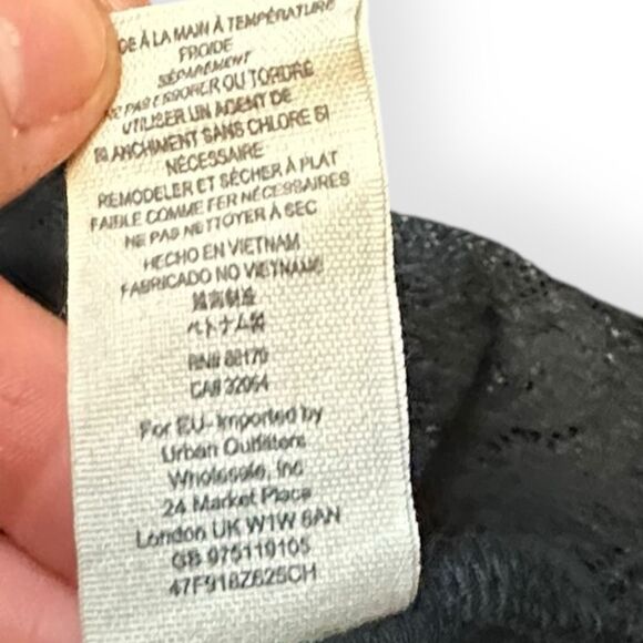 FREE PEOPLE Women’s Black and Navy Sleeveless Lace Fit and Flare Mini Dress Size - Picture 7 of 8